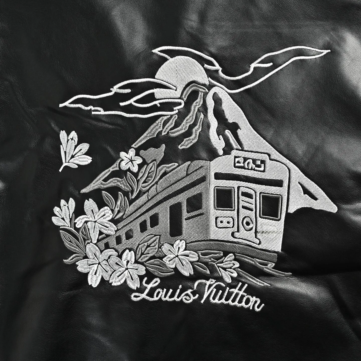 Louis Vuitton/Louis Vuitton Mount Fuji Train Embroidered Lapel Leather Jacket